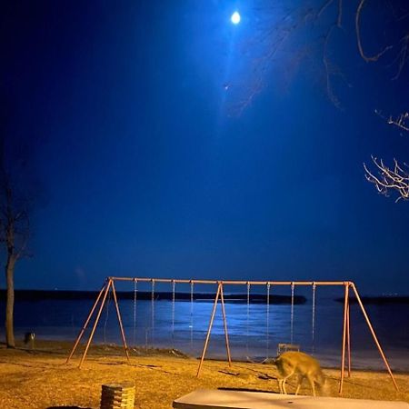 Cozy Home Lake Huron With Loft 2 Bedroom 1 Bathroom Au Gres Exteriér fotografie